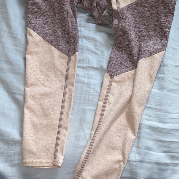 Alo Yoga SET {PURPLE} lavish bra (M) & leggings (S) - Picture 6 of 7